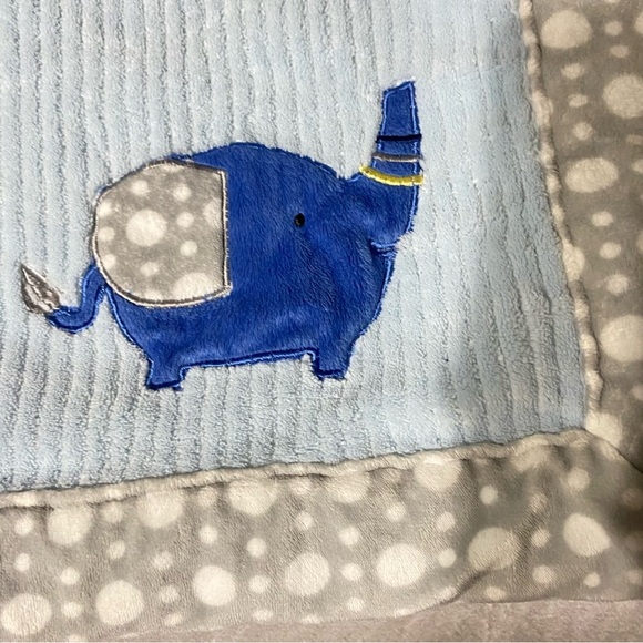Chick Pea Blue Gray Ribbed Trim Baby Blanket Soft Plush Solid Elephant 30x30 - Picture 8 of 9